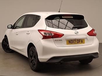 Used Nissan Pulsar N-Connecta 110 HP (80 kW) 2017 White Hatchback