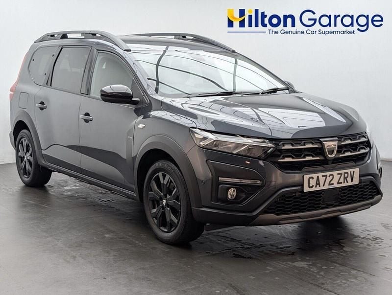 Grey Used 2022 Dacia Jogger Extreme MPV | £14,200 (Fair price) - Image 1/4