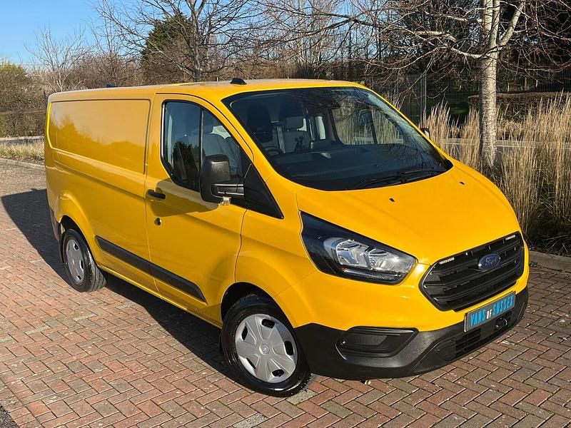 Used Ford Transit Custom 130 HP (95 kW) 2022 Yellow Van