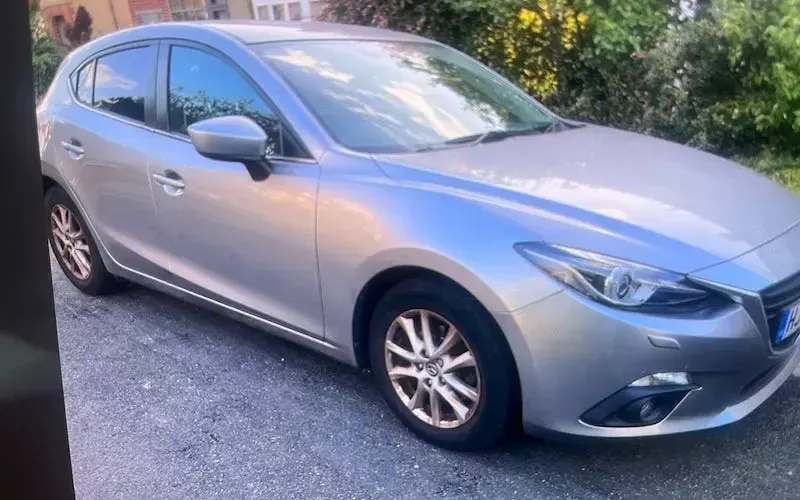 Used Mazda 3 120 HP (88 kW) 2016 Hatchback