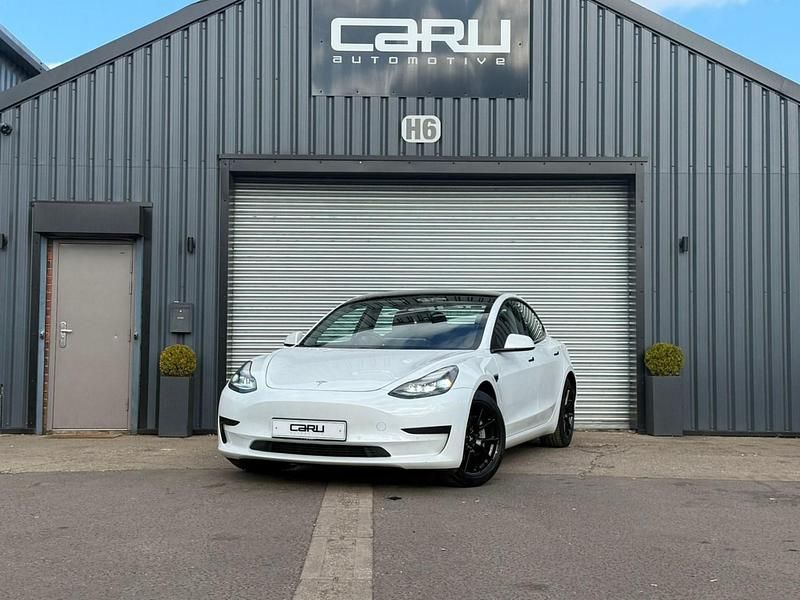 White Used 2021 Tesla Model 3 Long Range AWD Sedan | £13,999 (Fair price) - Image 1/4