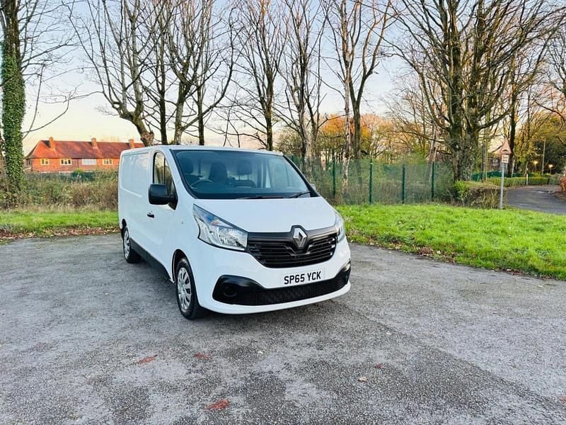 White Used 2015 Renault Trafic Business Van | £7,350 (Super price) - Image 1/4