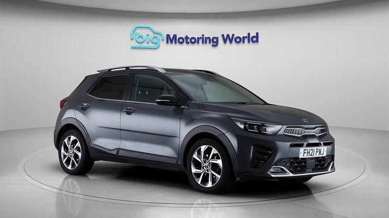 Grey Used 2021 Kia Stonic 4 SUV | £13,400 (Fair price) - Image 1/4