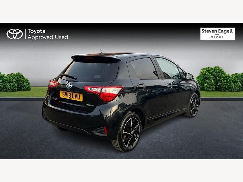Used Toyota Yaris Hybrid Design 2018 Black Hatchback