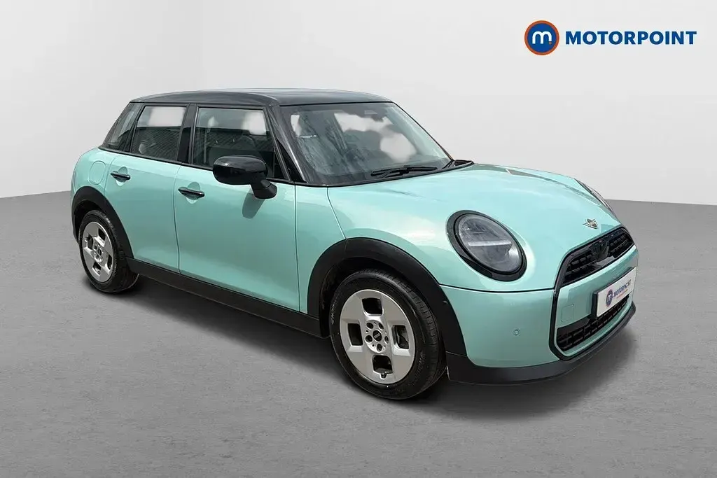 Used Mini Cooper Classic 114 kW (156 HP) 2025 Hatchback