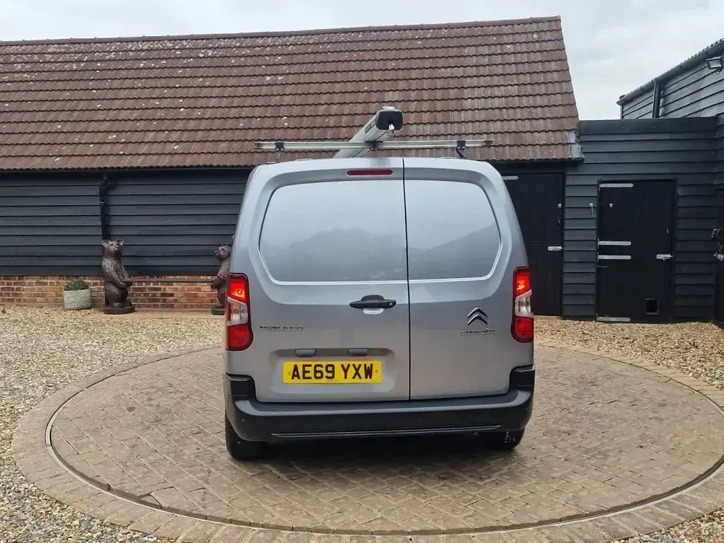 Used Citroën Berlingo 75 HP (55 kW) 2019 Grey MPV
