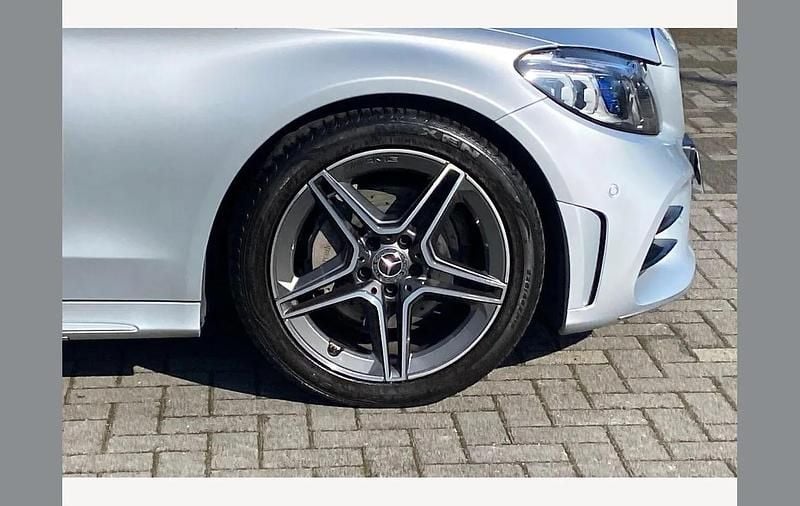 Used Mercedes C220 AMG Line Premium 194 HP (142 kW) 2021 Silver Sedan