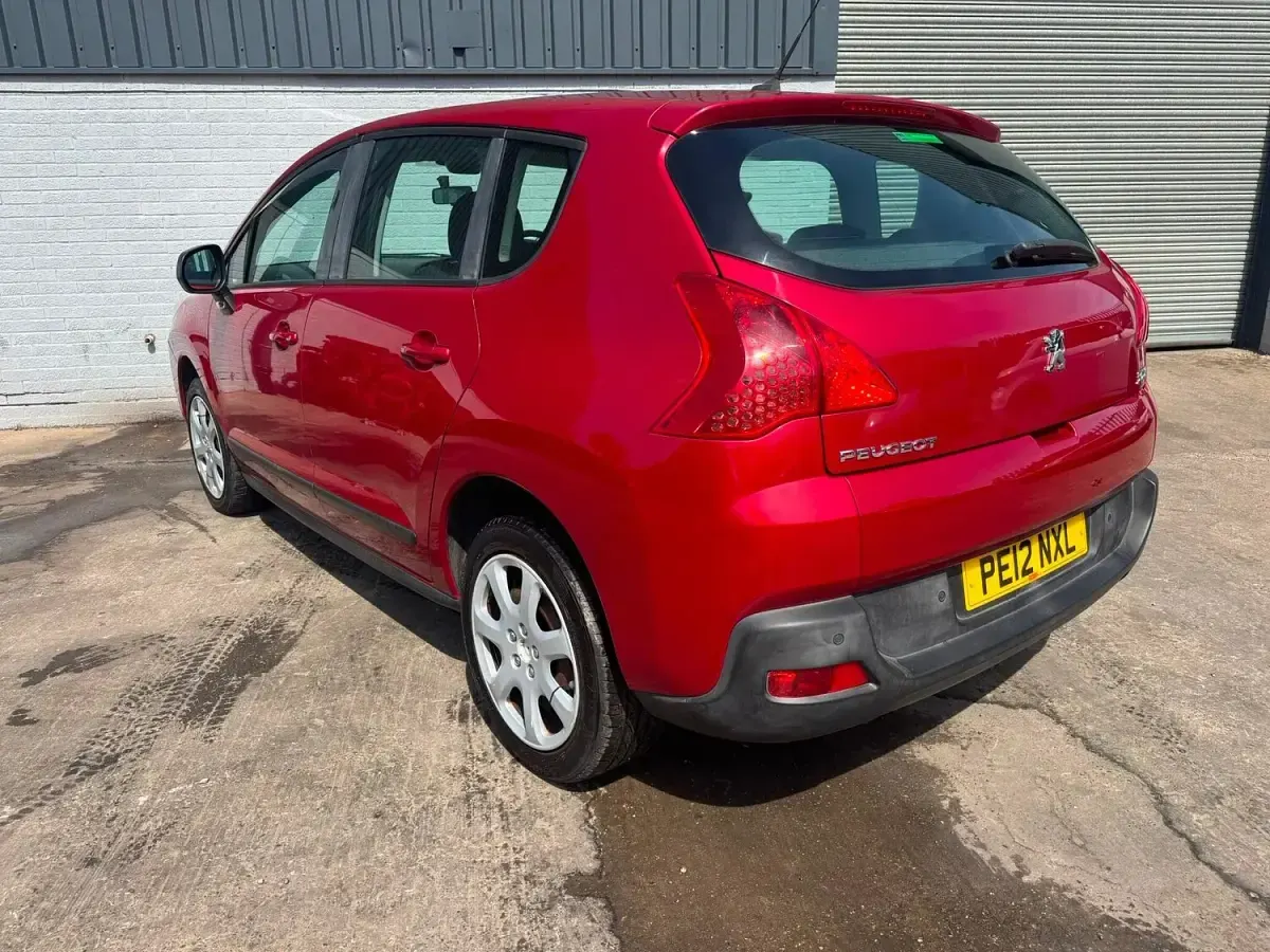 Used Peugeot 3008 Active 2012 Red Estate