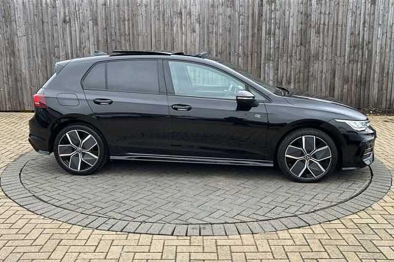 Used VW Golf VIII R-line 150 HP (110 kW) 2025 Black Hatchback