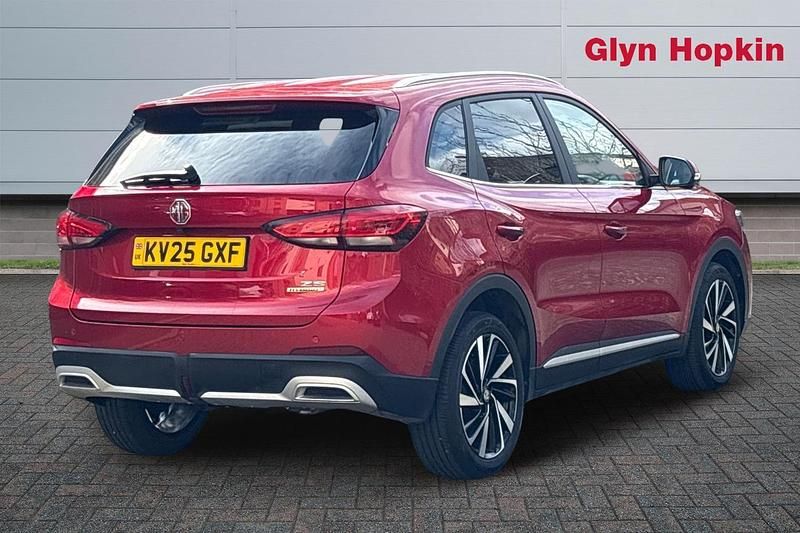 Used MG ZS Trophy 196 HP (144 kW) 2025 Red SUV