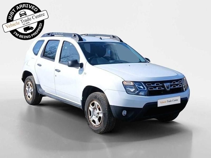 Used Dacia Duster 115 HP (84 kW) 2018 White SUV