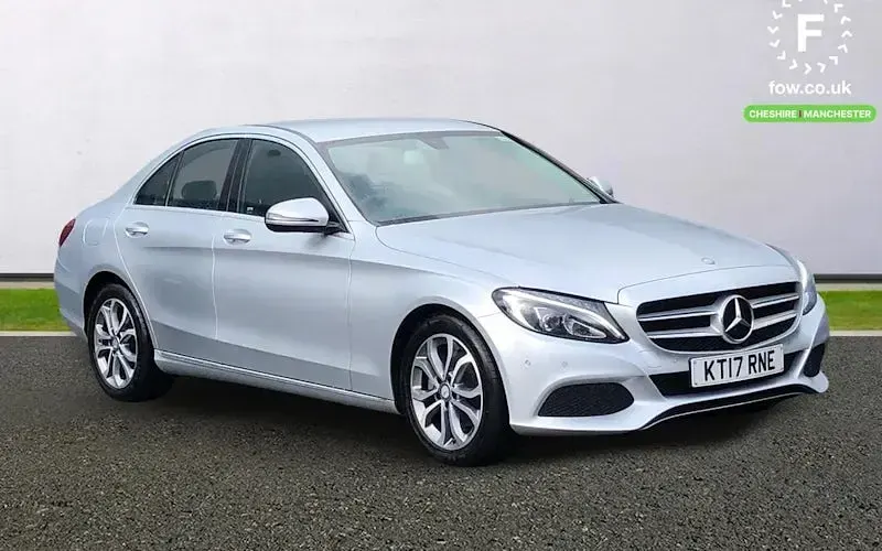 Usado Mercedes C220 170 HP (125 kW) 2016 Sedan