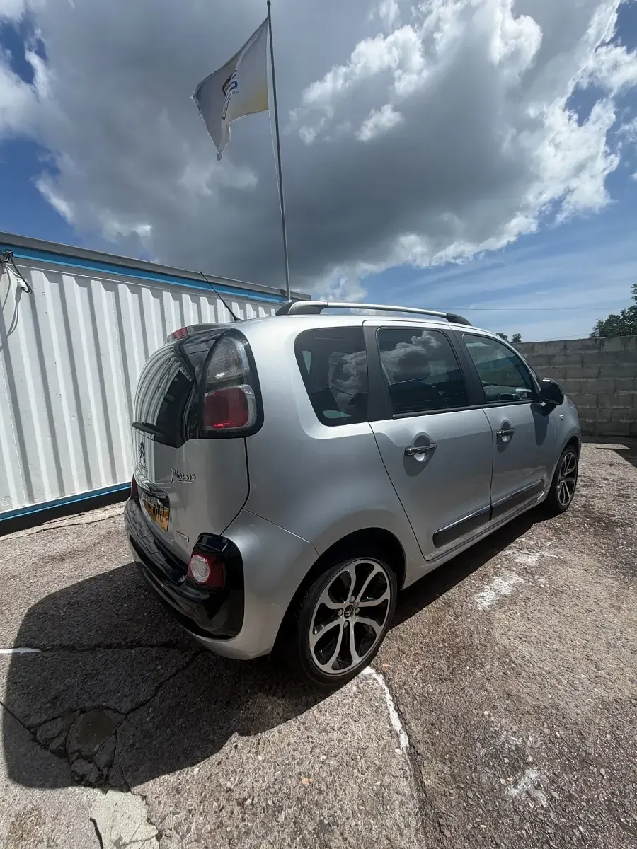 Used Citroën C3 Picasso Platinum 2016 Silver MPV