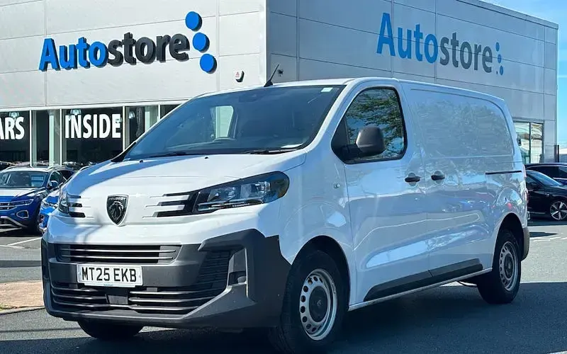Used Peugeot Expert 120 HP (88 kW) 2025 Van