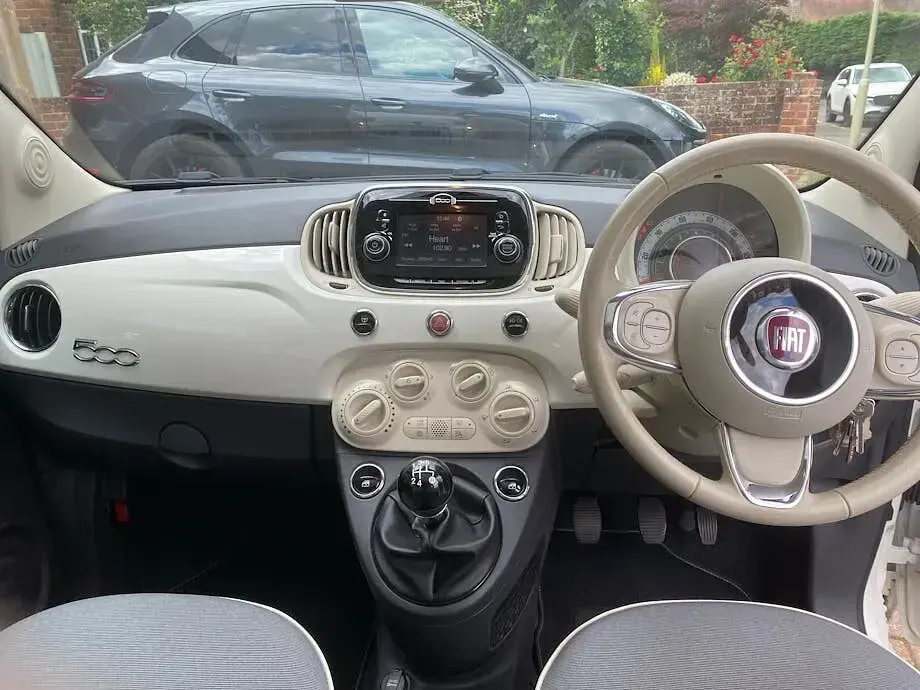 Used Fiat 500 Lounge 69 HP (50 kW) 2017 White Hatchback