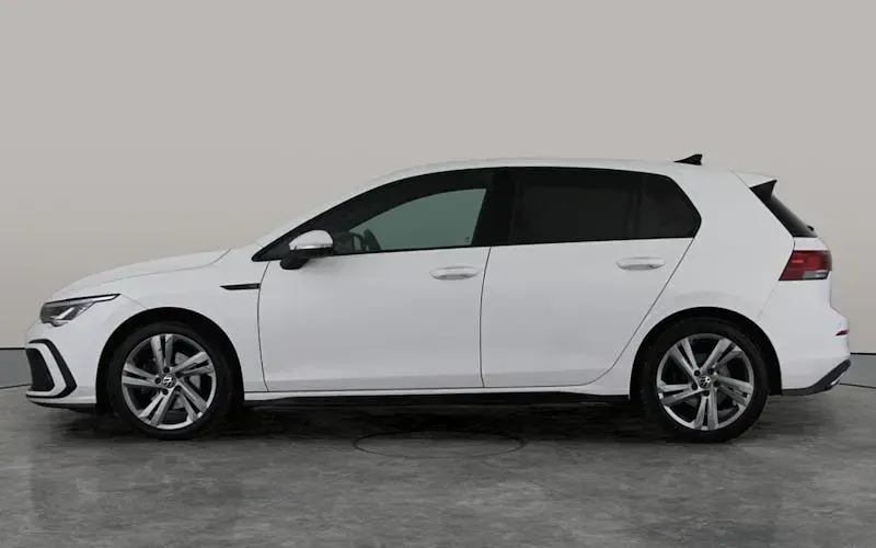 Used VW Golf VIII R-line 150 HP (110 kW) 2023 White Hatchback