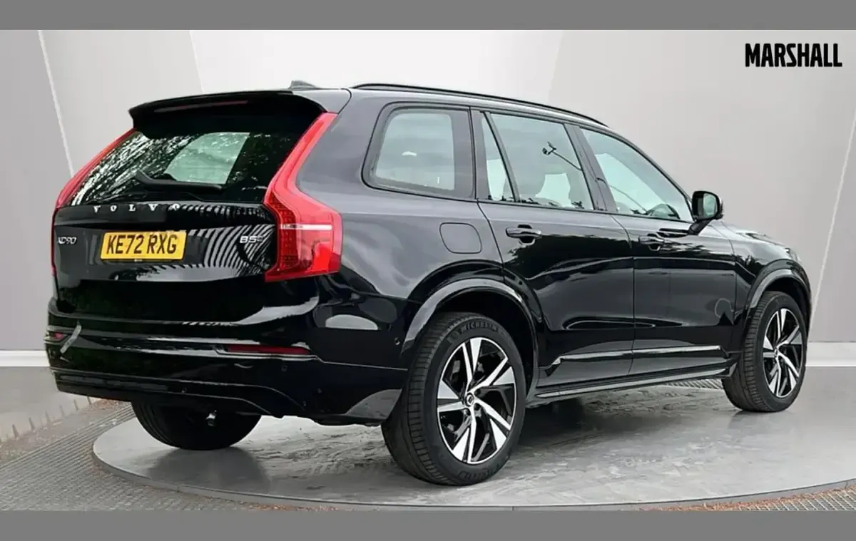 Used Volvo XC90 Plus 235 HP (172 kW) 2023 Black SUV