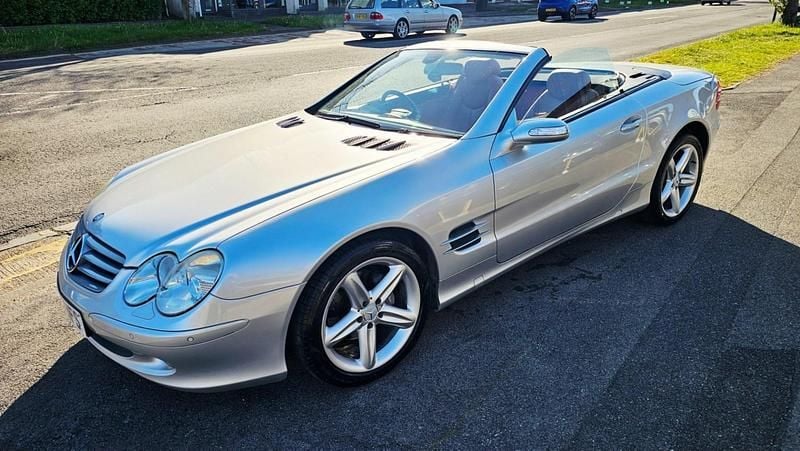 Used Mercedes SL350 245 HP (180 kW) 2005 Silver Cabriolet