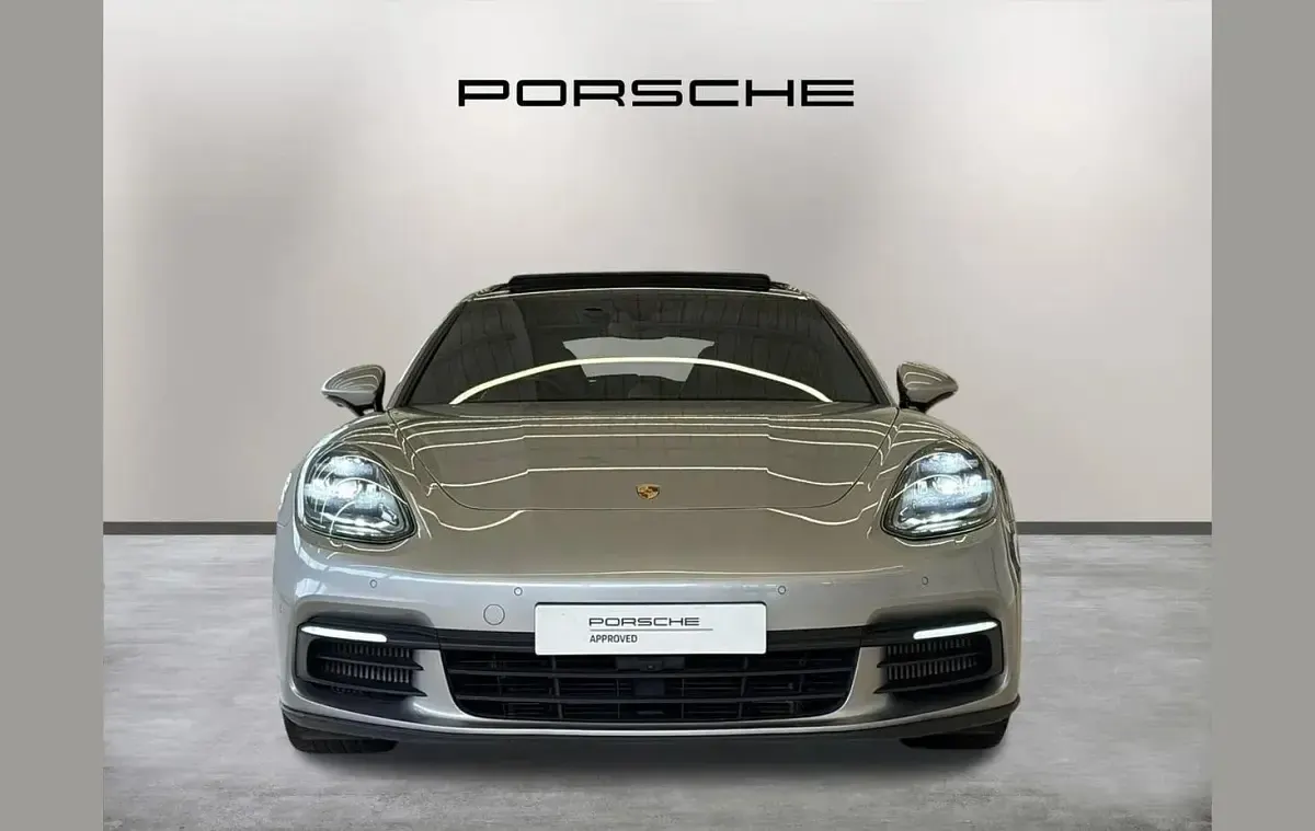 Used Porsche Panamera 434 HP (319 kW) 2019 Silver Hatchback