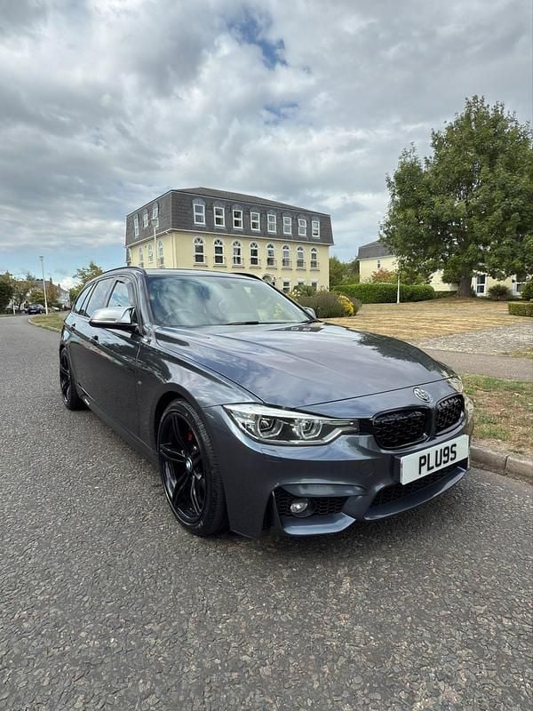 Grey Used 2017 BMW 320 M Sport Estate | £5,750 (Expensive) - Image 1/4