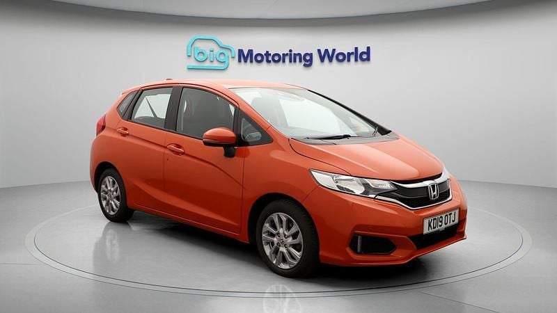 Used 2019 Honda Jazz SE Hatchback | £12,333 (Fair price) - Image 1/4