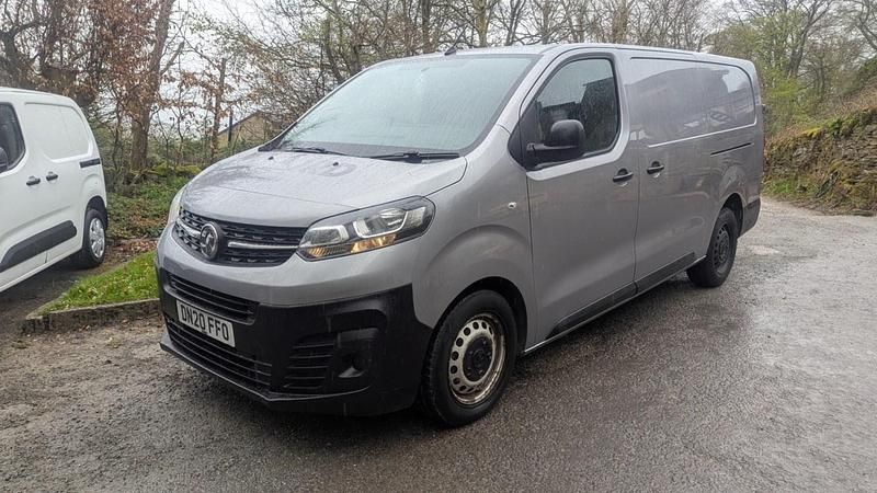 Used Vauxhall Vivaro Edition 100 HP (73 kW) 2020 Grey MPV