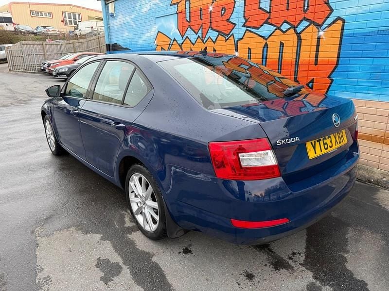 Used Skoda Octavia Elegance 150 HP (110 kW) 2013 Blue Hatchback