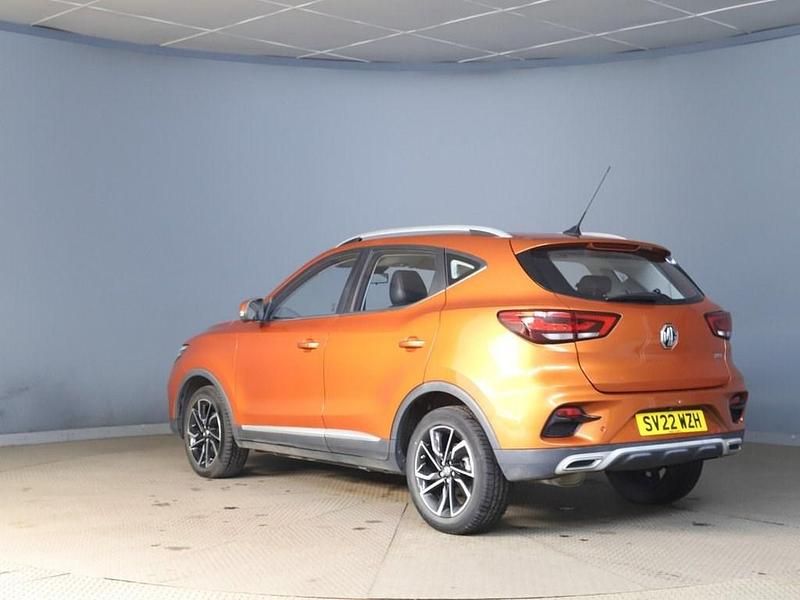 Used MG ZS Exclusive 111 HP (81 kW) 2022 Orange SUV