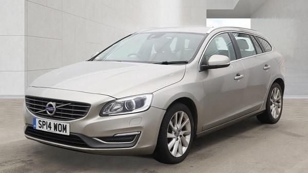Used Volvo V60 SE Lux 136 HP (100 kW) 2014 Gold Estate