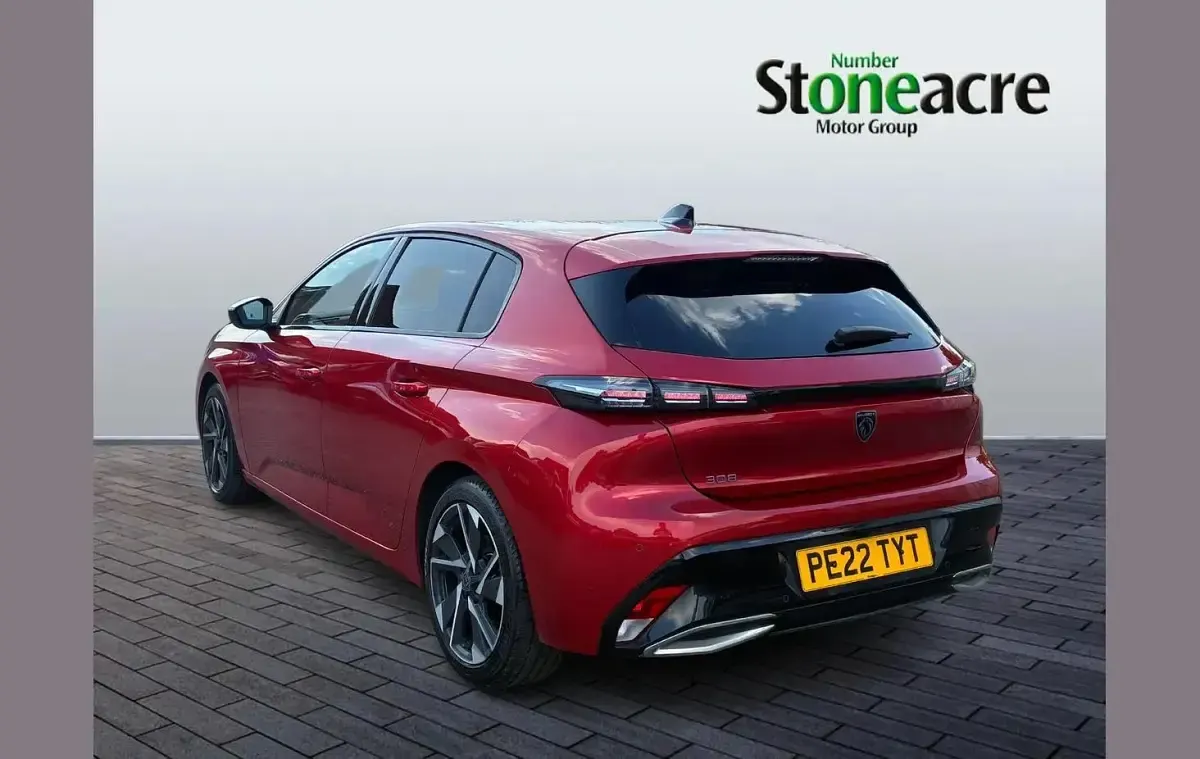 Used Peugeot 308 Allure Premium 129 HP (94 kW) 2022 Red Hatchback