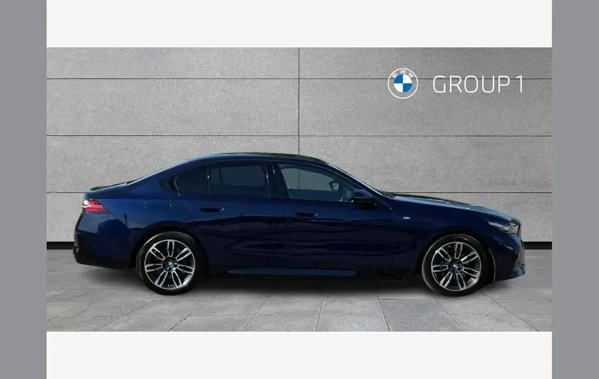 Used BMW 530e M Sport 299 HP (219 kW) 2024 Blue Sedan
