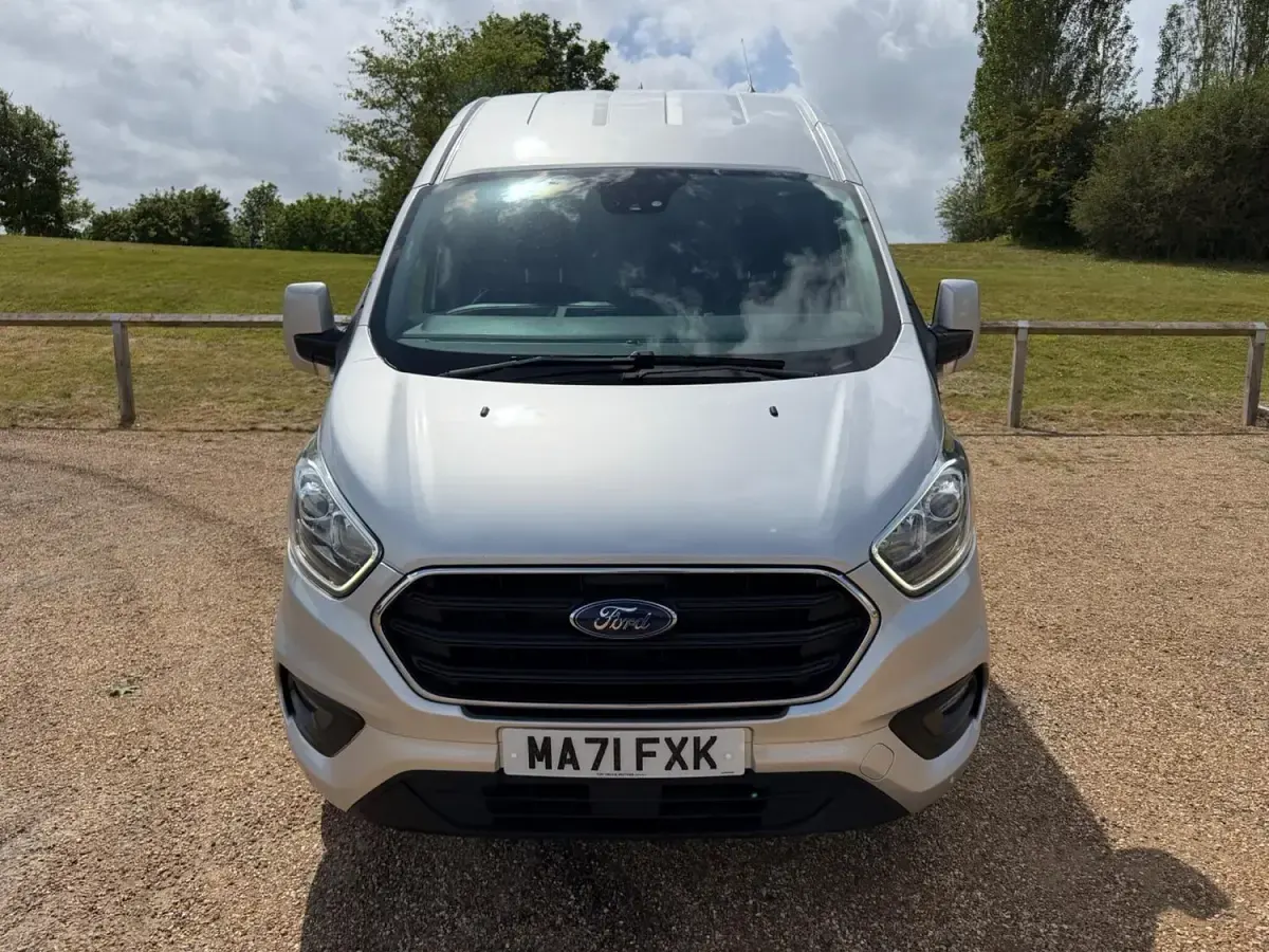 Used Ford Transit Custom Limited 130 HP (95 kW) 2021 Silver Van