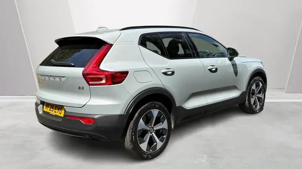 Used Volvo XC40 Plus 161 HP (118 kW) 2025 Grey SUV