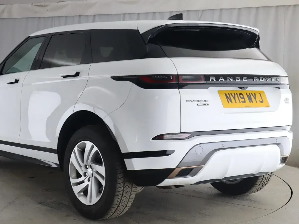 Used Land Rover Range Rover evoque R-Dynamic 2019 White SUV