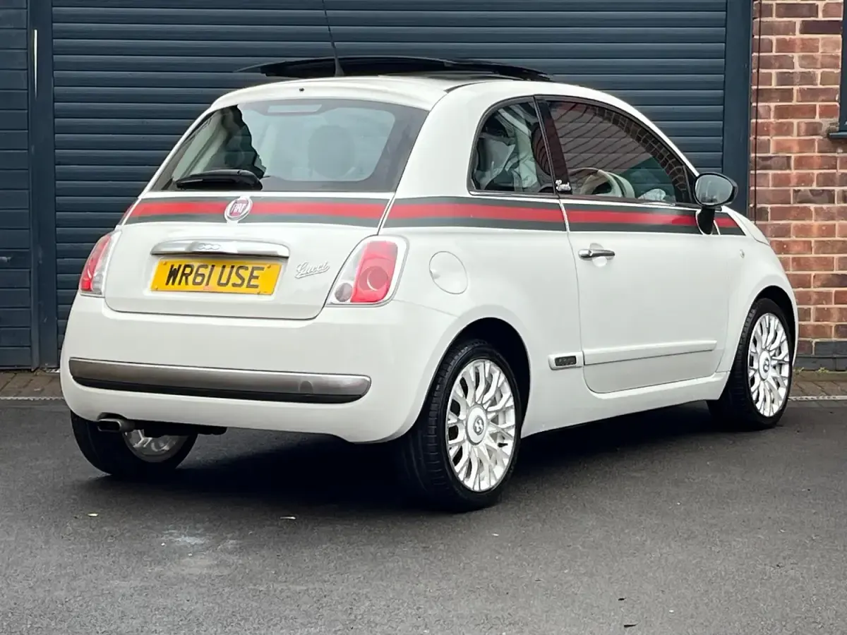 Used Fiat 500 85 HP (62 kW) 2011 White Hatchback