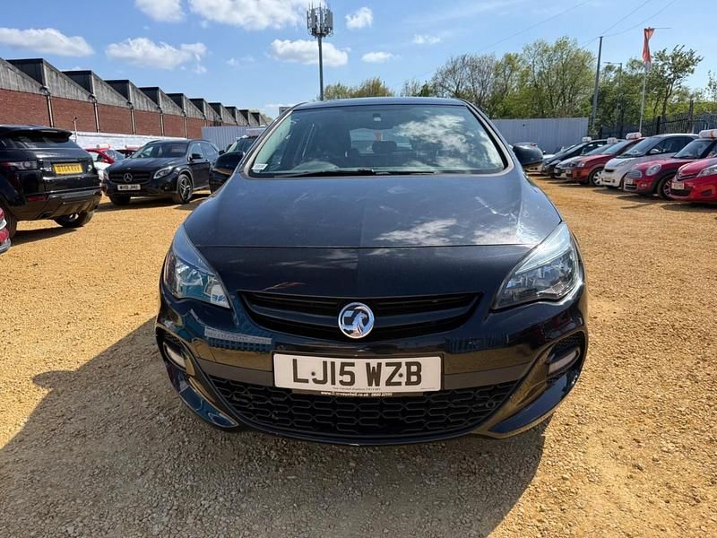 Used Vauxhall Astra Edition 140 HP (102 kW) 2015 Black Hatchback