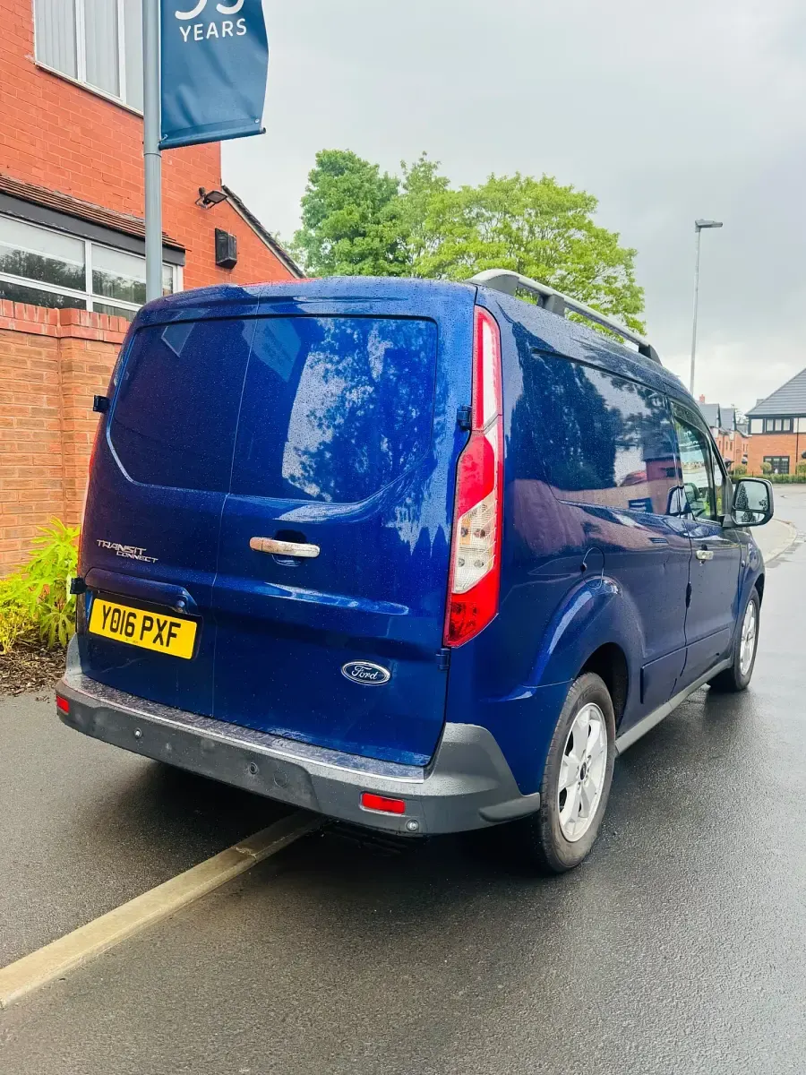 Used Ford Transit Connect Limited 120 HP (88 kW) 2016 Blue MPV