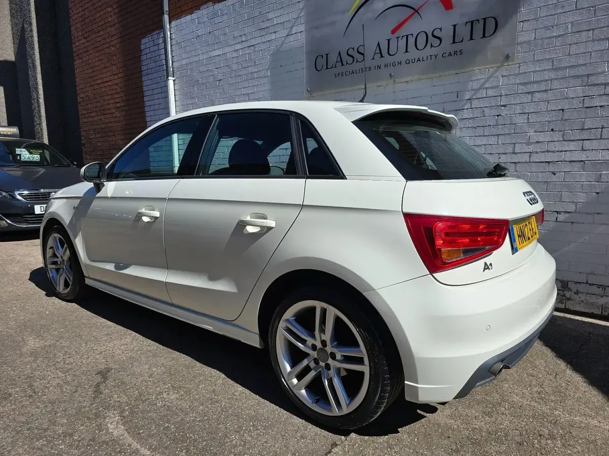 Used Audi A1 Sportback S-Line 105 HP (77 kW) 2012 White Hatchback
