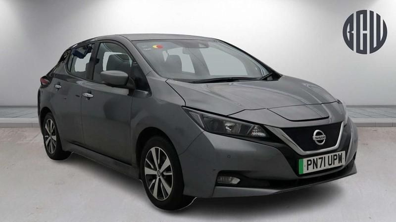 Used Nissan Leaf Acenta 110 kW (150 HP) 2021 Grey Hatchback