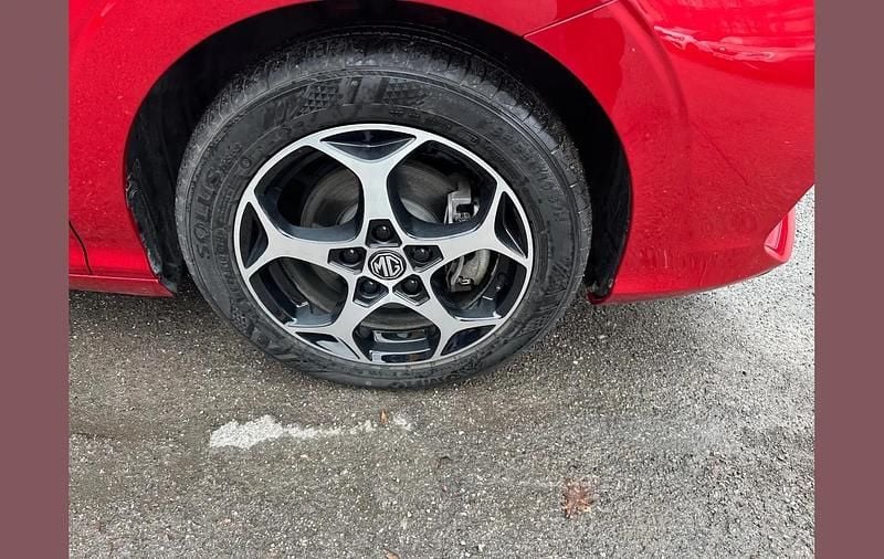 Used MG MG3 Trophy 191 HP (140 kW) 2024 Red Hatchback