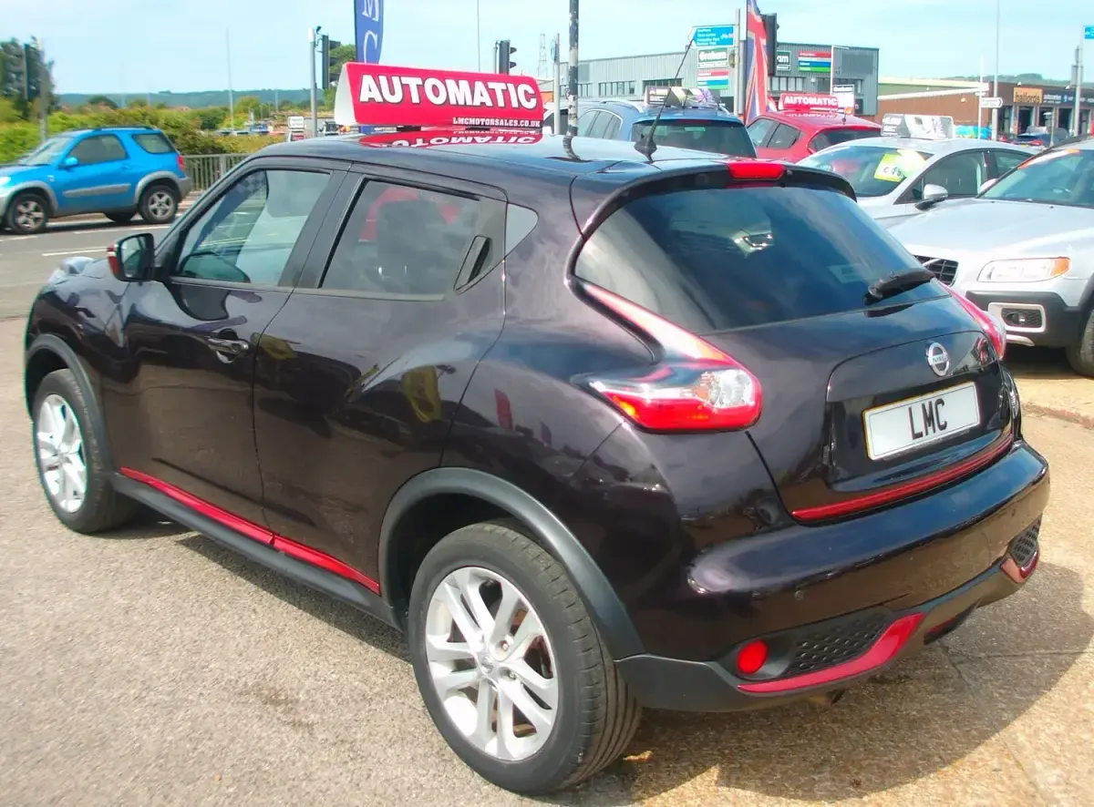 Used Nissan Juke Acenta Premium 117 HP (86 kW) 2015 Black SUV
