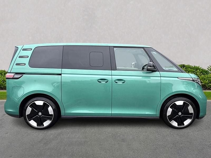 Used VW ID. Buzz Pro 210 kW (286 HP) 2025 Green MPV
