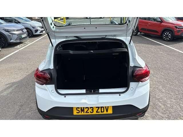 Gebraucht Dacia Sandero Essentiel 90 PS (66 kW) 2023 Weiß SUV