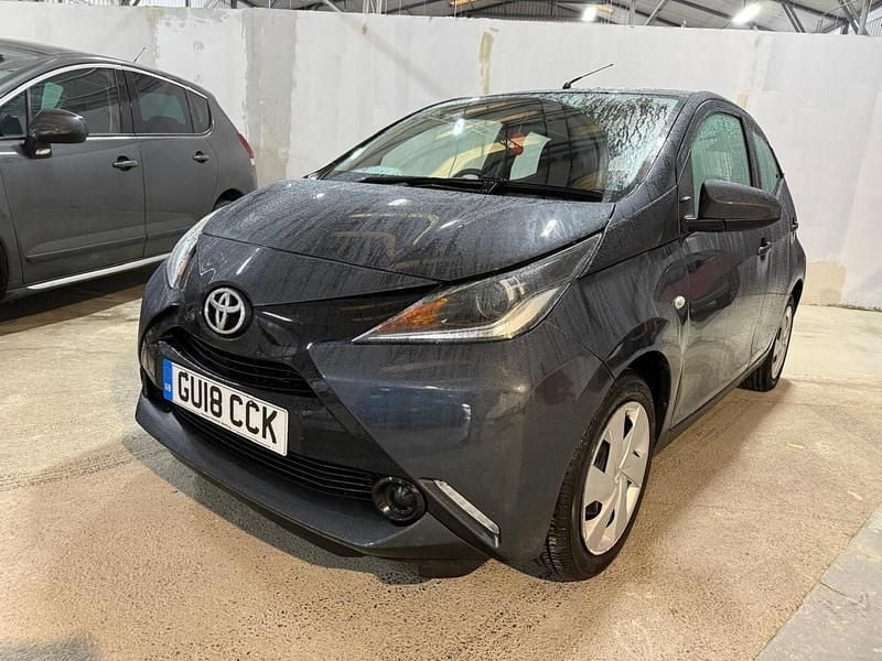 Used Toyota Aygo X-play 68 HP (50 kW) 2018 Grey Hatchback
