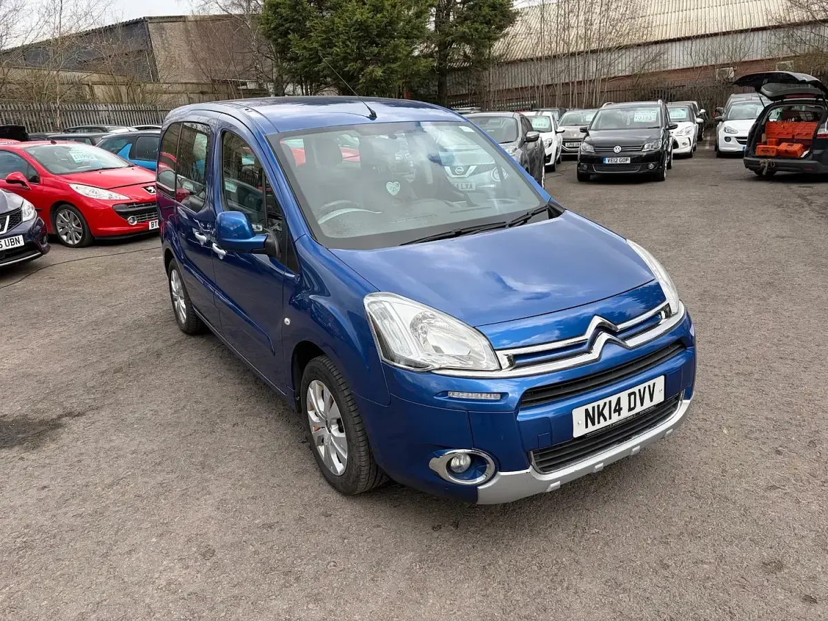 Used Citroën Berlingo 90 HP (66 kW) 2014 Blue MPV