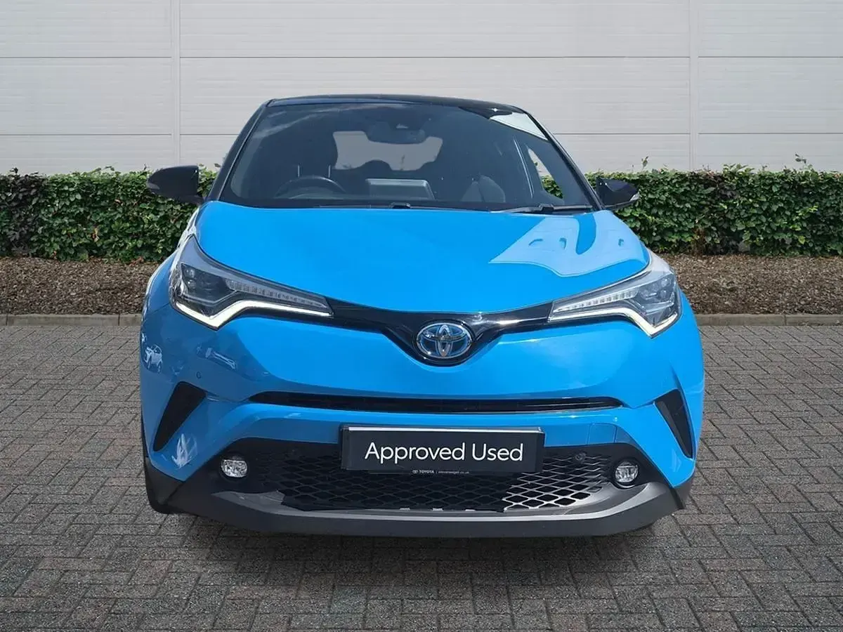 Second-hand Toyota C-HR 2018 Albastru SUV