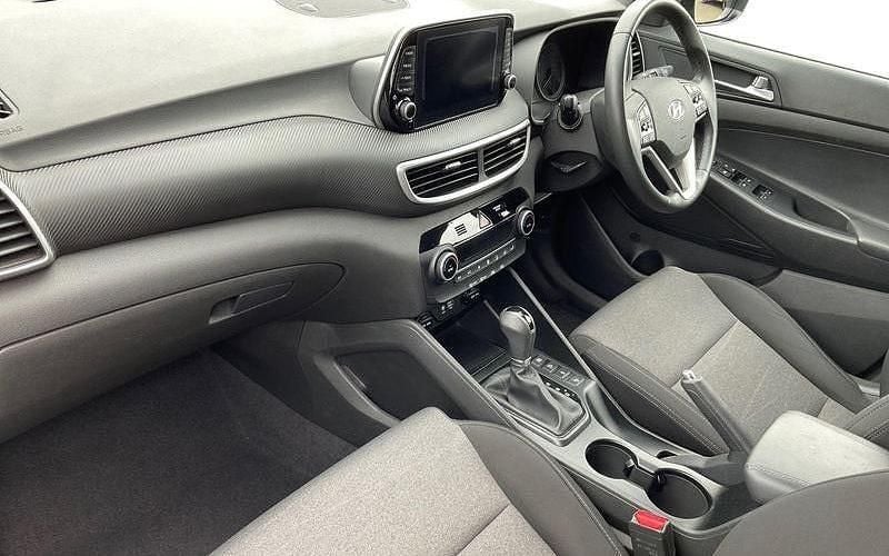 Used Hyundai Tucson SE 177 HP (130 kW) 2020 Grey SUV