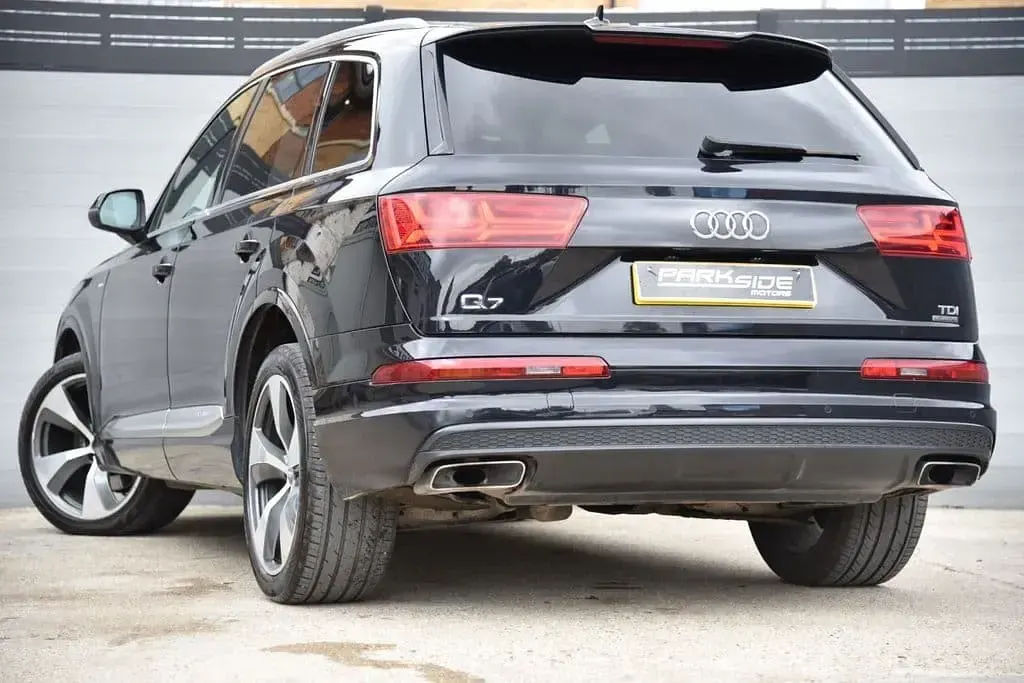 Used Audi Q7 S-Line 272 HP (200 kW) 2016 Black SUV