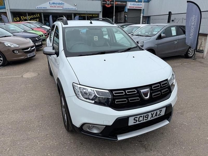 White Used 2019 Dacia Sandero Essentiel Hatchback | £6,999 (Fair price) - Image 1/4