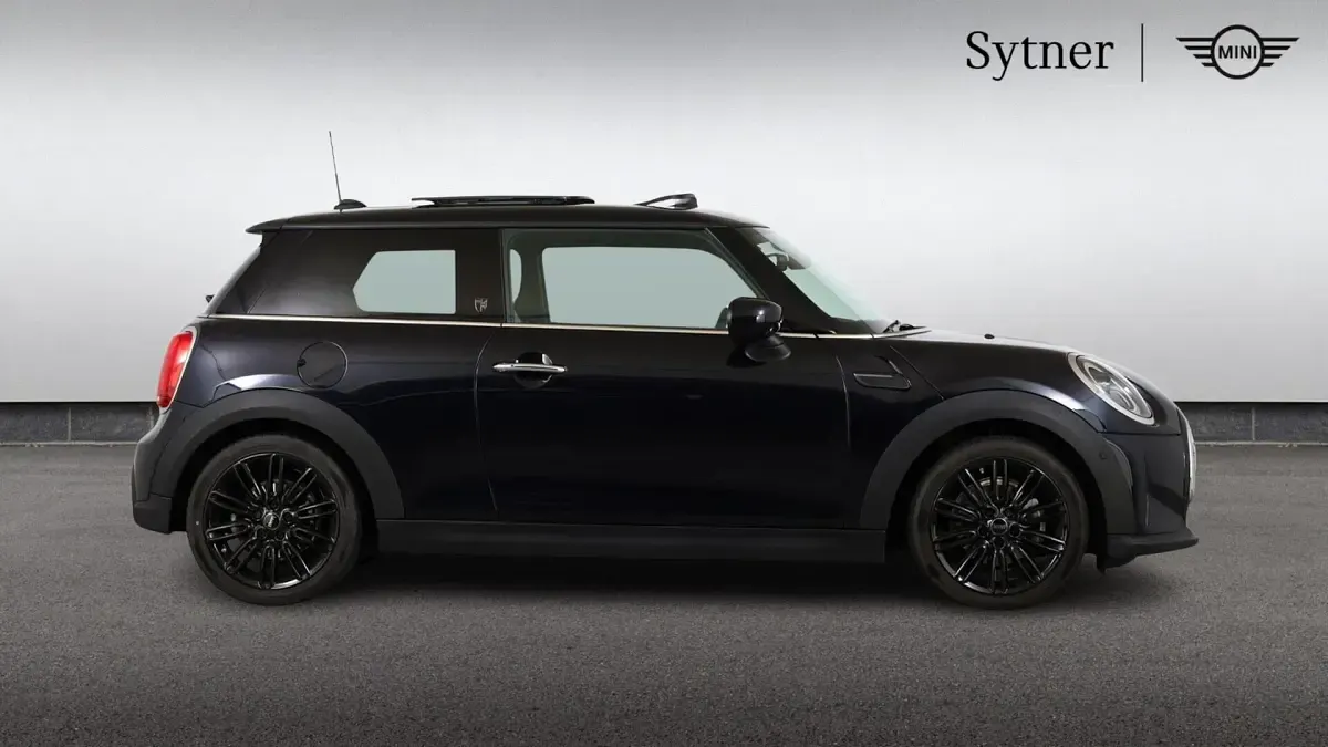 Used Mini Cooper Exclusive 134 HP (98 kW) 2023 Black Hatchback